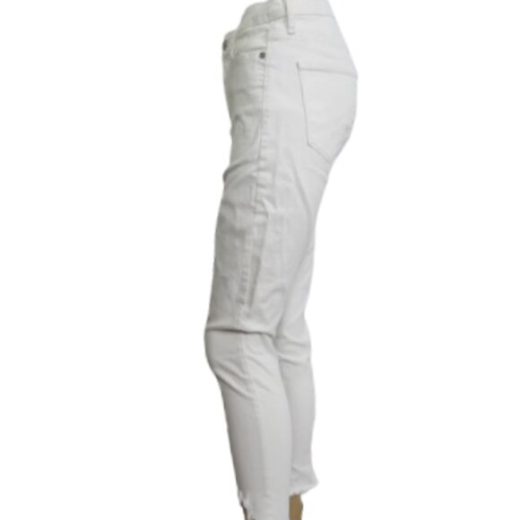 Sofia Vergara Skinny Shark Bite Hem Jeans - Picture 4 of 7